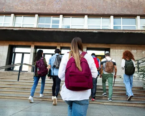 While Young Men Move Right, the Emergence of the 'New Chill Girl' Trend Becomes Apparent