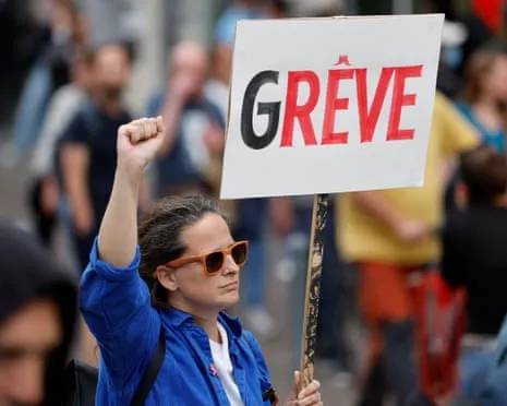 France Bracing for Major Strike Day During Worsening Governmental Turmoil