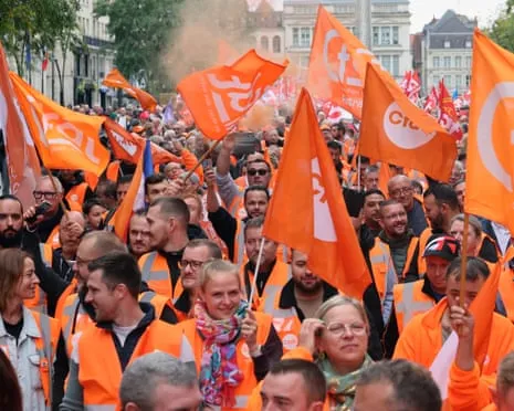 Countrywide Strike Action Draws Hundreds of Thousands Marching In France